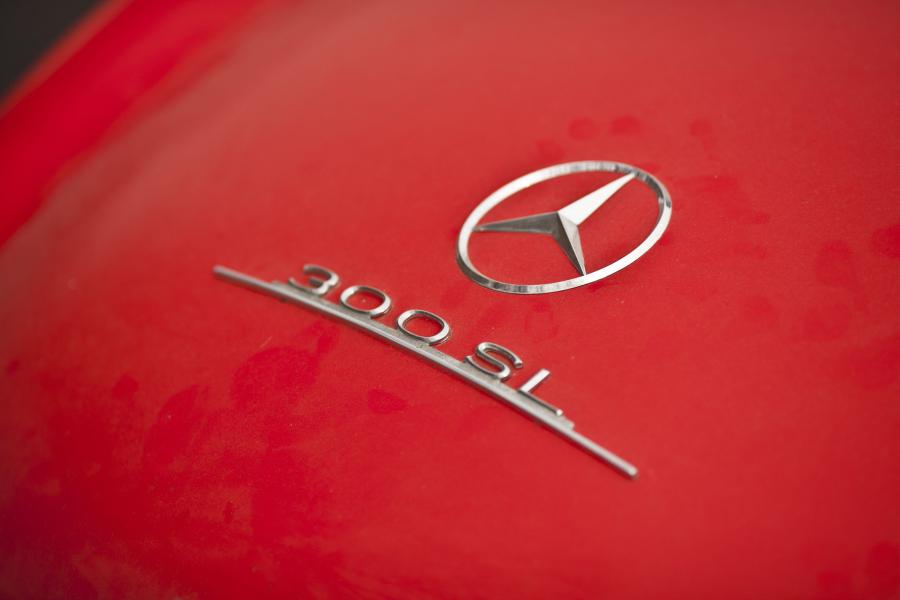  Mercedes-Benz 300 SL Roadster 1962 года  (фото 25 из 39)